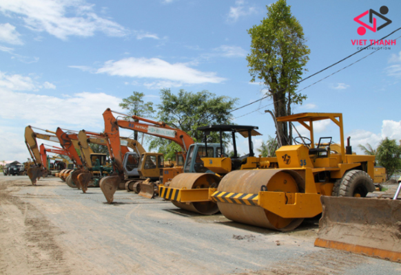 Đơn vị chuyên cho thuê xe cơ giới tại TPHCM